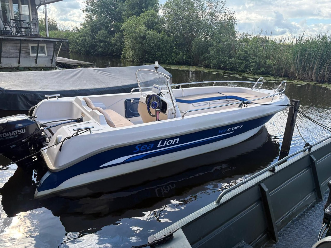 Sportieve consoleboot geschikt voor toeren op en rondom de Vinkeveense Plassen