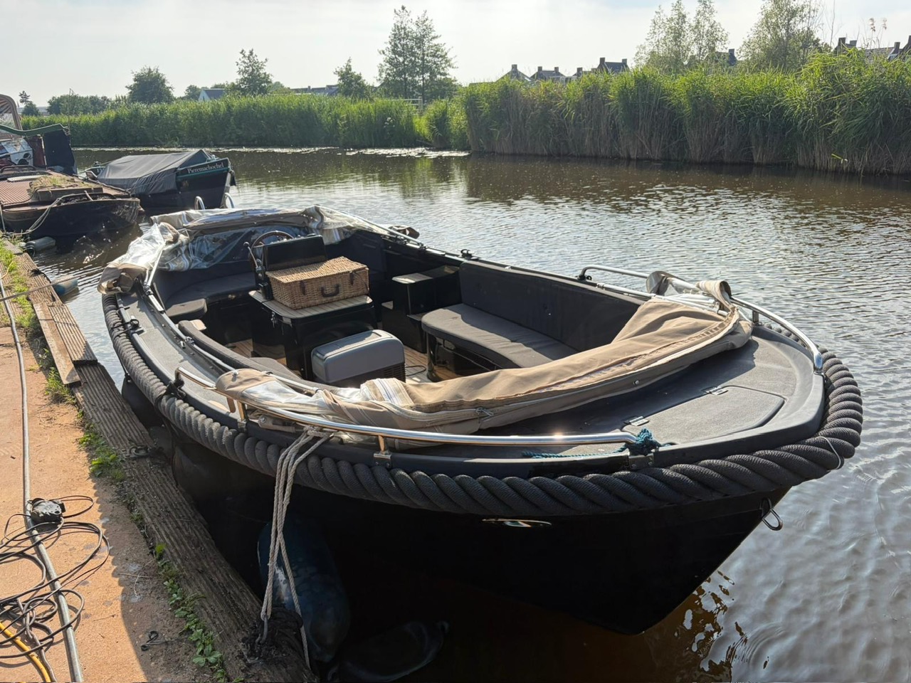Luxe sloep voor een dagtocht op en rond de Vinkeveense Plassen